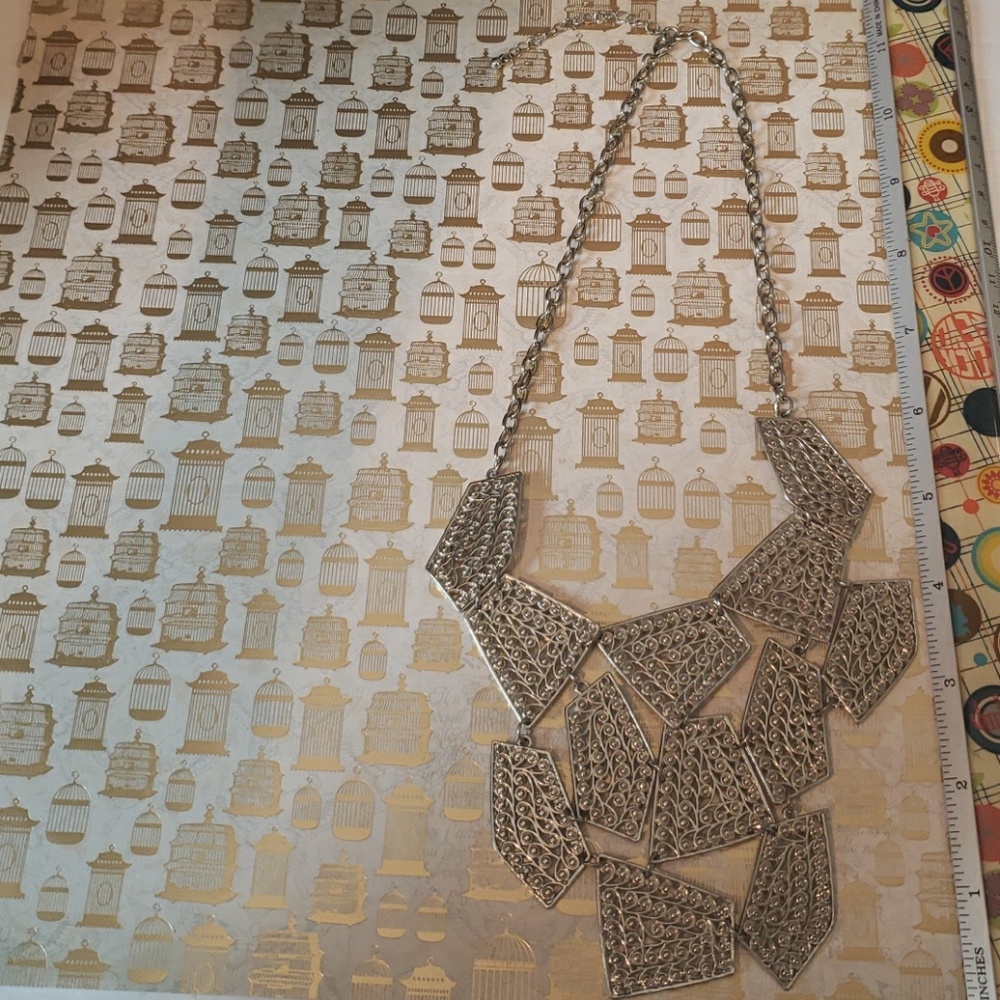 Statement necklace - Picture 4 of 7